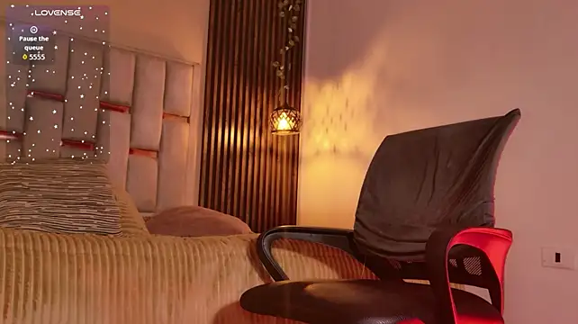 Aaron_Wiinter Adlı Modelin Canlı XXX Sohbeti