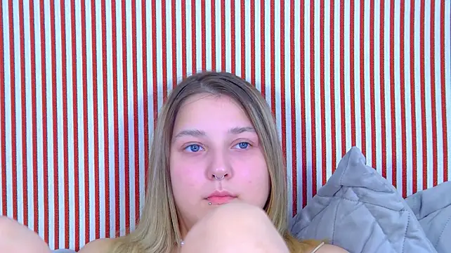 TinnaBurton Adlı Modelin Canlı XXX Sohbeti