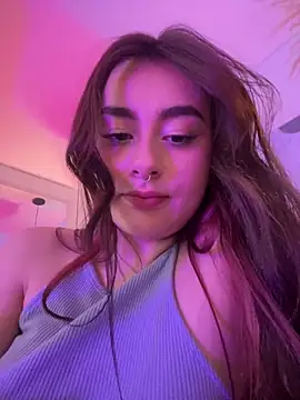 cute__cherry_'s Live XXX Chat