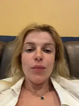Chat +18 de HarrietDart ao vivo