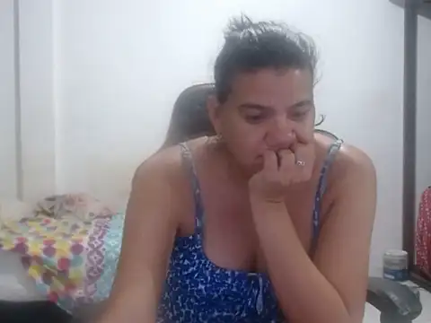 Adriana_0312: απευθείας συνομιλία ΧΧΧ