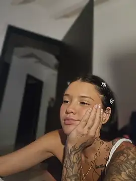 LorenRosse Chat XXX in diretta
