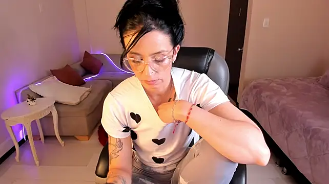 Kristen_Garner's Live XXX Chat