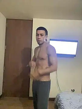Taylor_DiamondBoy live XXX chat
