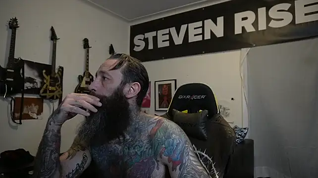 Živý XXX chat StevenRiseNYC