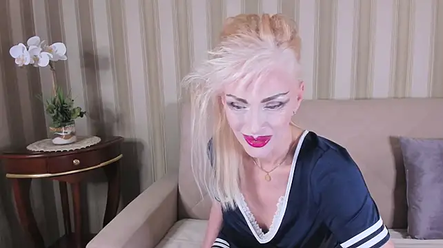 Rita_Farel – Naživo XXX chat