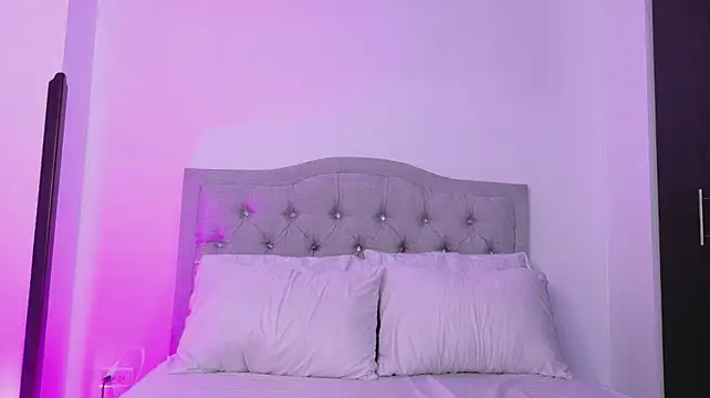Annie__200のライブXXXチャット