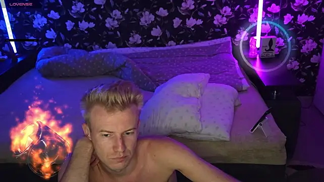 Czat XXX na żywo – Vuitton