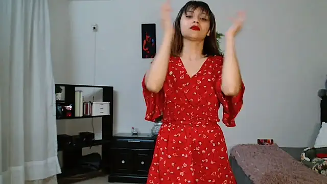 SKARLETEEN Adlı Modelin Canlı XXX Sohbeti