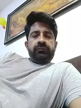 XxX_KING30 লাইভ XXX চ্যাট