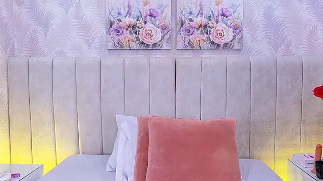 SaraLugo's Live XXX Chat