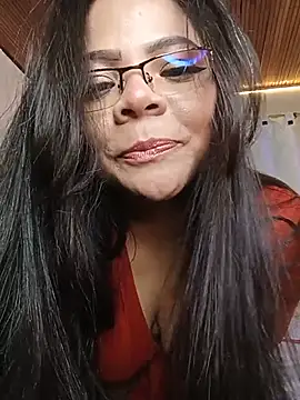 Živý XXX chat ROUSSE_SINCLAIR