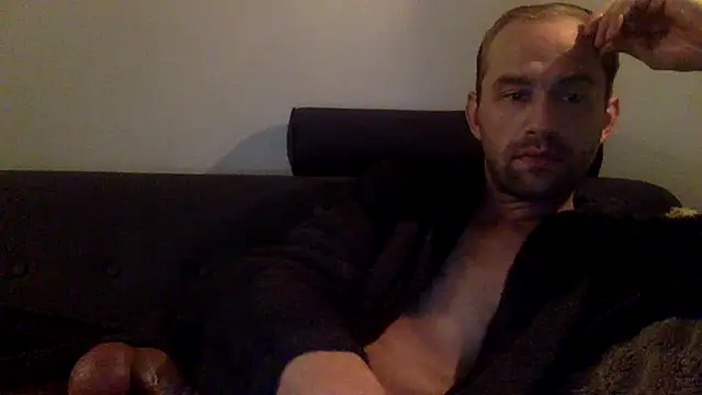 erwin-dare Show in webcam