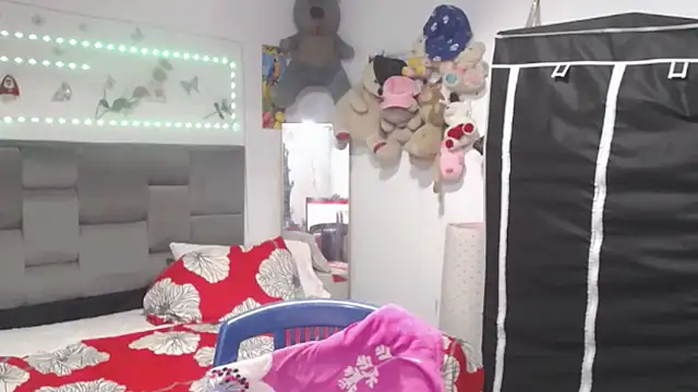Sharloth_milfのライブXXXチャット