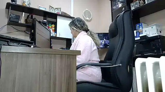 Živý XXX chat Kellynha_Sweet