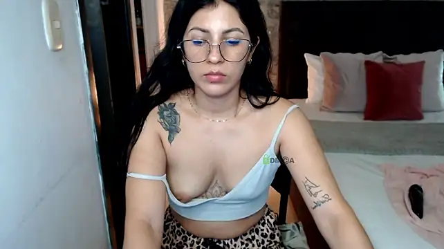 isa_cruzx live XXX chat