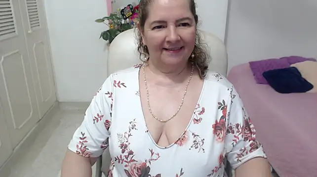leonela_69 Adlı Modelin Canlı XXX Sohbeti