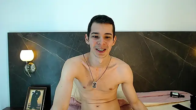 Brandon_Wolf Chat XXX live