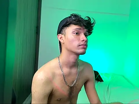Živý XXX chat AlexxxGod