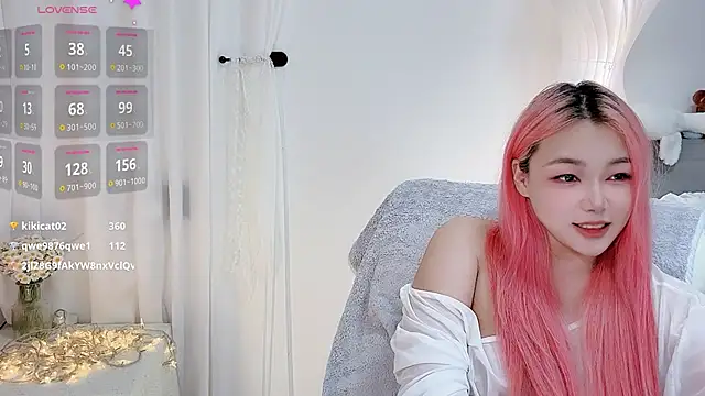 -Nini-- 现场XXX聊天