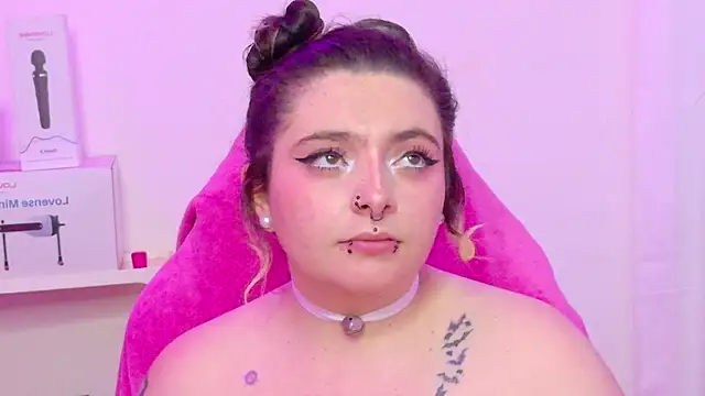 Sachi_Meow Adlı Modelin Canlı XXX Sohbeti