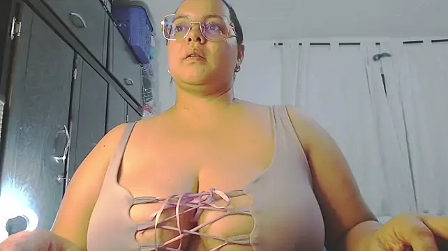 Онлайн чат XXX mia_donatto369