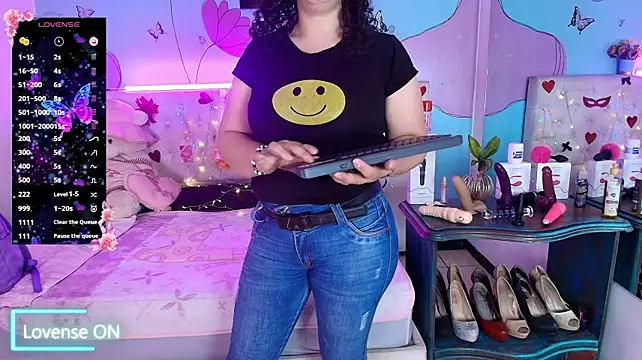 Chat +18 de Zaly_mature ao vivo