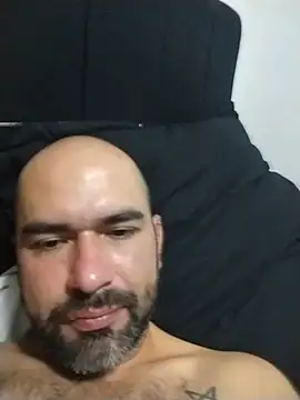 Онлайн чат XXX hairyandbigmann