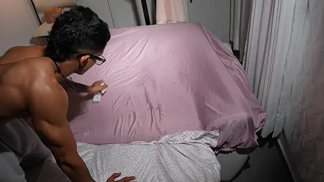 Paradise_boy__ Live XXX-chat