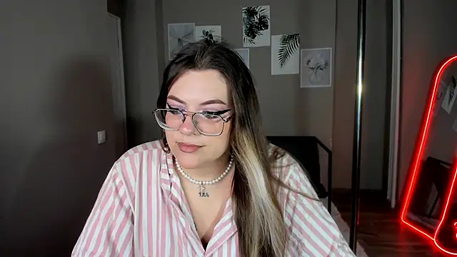 MiraTorsonn Live XXX chat
