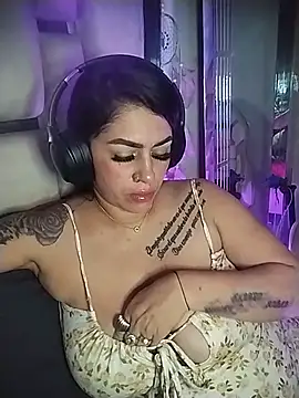 chelaqueen_n Live XXX chat