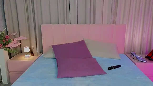 Ariana_Petite লাইভ XXX চ্যাট