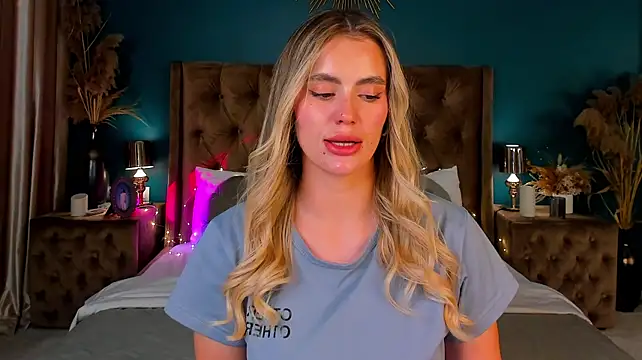 LunaKale Adlı Modelin Canlı XXX Sohbeti