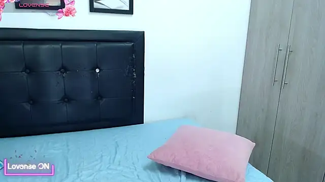 KellyJoness_ Chat XXX live
