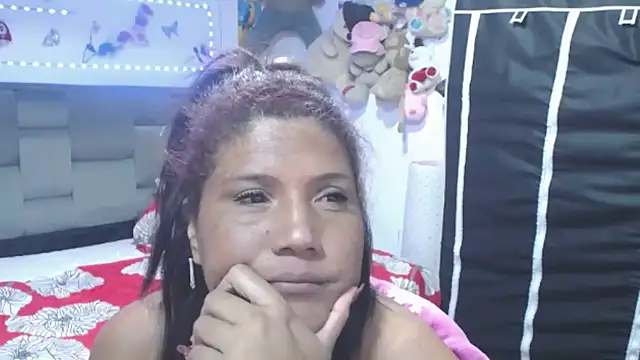Sharloth_milf's Live XXX Chat