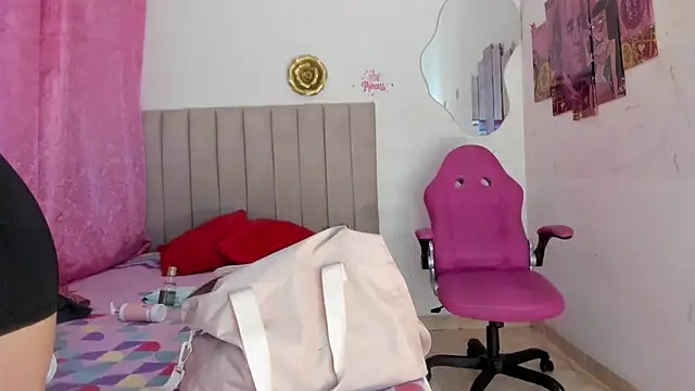 Онлайн чат XXX stacyfoxxx