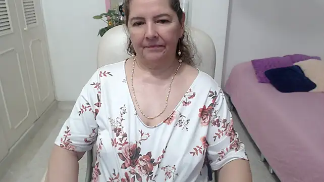 Chatroom XXX en direct de leonela_69