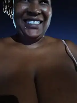 Nia_Adams_Xxx Chat XXX in diretta