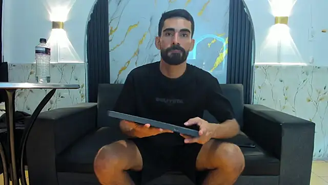 Chat +18 de Andres_Bless ao vivo