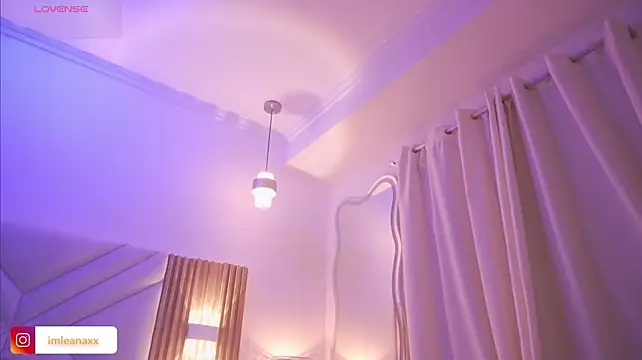 دردشة imLeanna_ الجنسية المباشرة