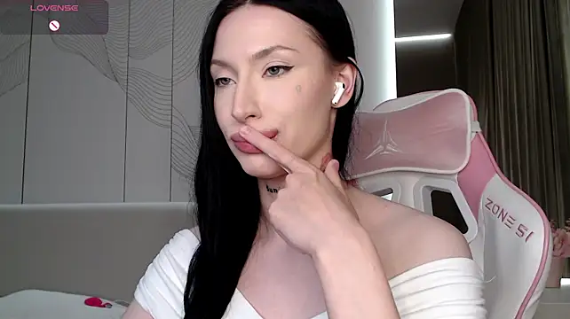 XXX chat uživo modela JenniferQueen11