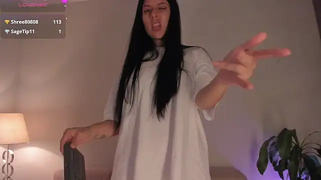 Czat XXX na żywo – Holly_velvett