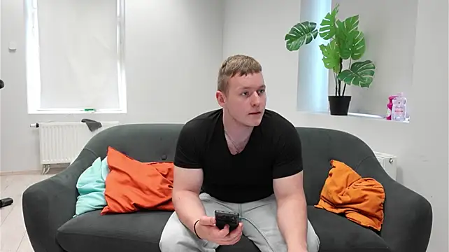 Richard_Dullas live XXX chat