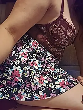 KITTEN-10 Live XXX-chat