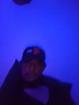 ResolvedCurfew Webcam-Show