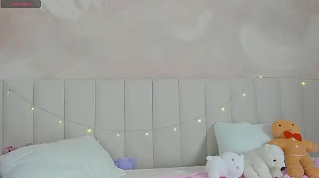 AdeleSilvy Adlı Modelin Canlı XXX Sohbeti
