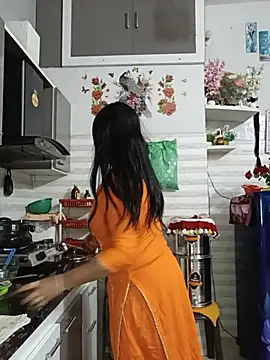 Kaur_Simran_01 即時 XXX 聊天