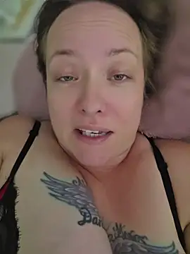 julimonroe Chat XXX live