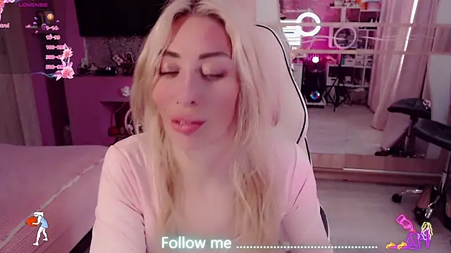 AnnieGOld_'s Live XXX Chat