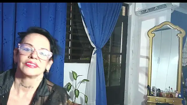 Chat +18 de big_boobsmature ao vivo